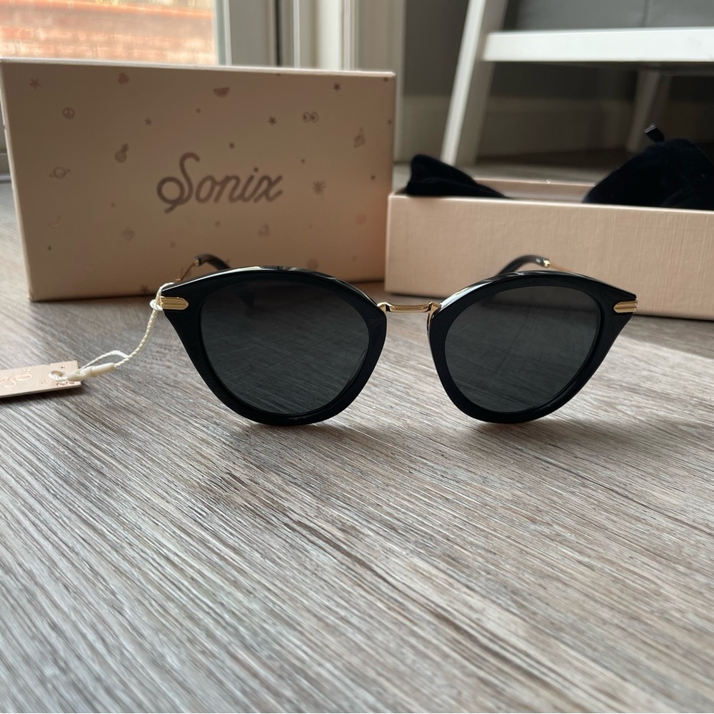NEW IN BOX - Sonix Quinn Black Sunglasses - Women’s Sunglasses